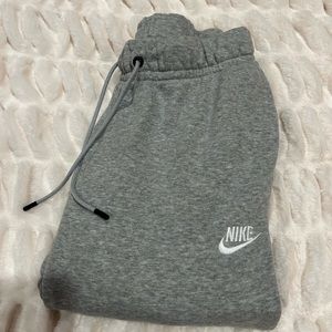 Nike jogger sweatpants
